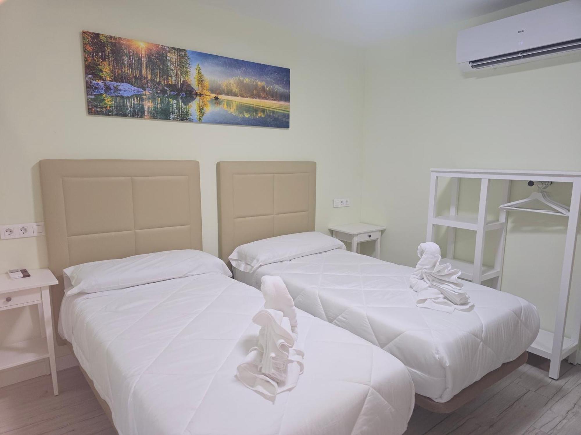 Brezo Apartamentos Turisticos Guadalajara Ngoại thất bức ảnh